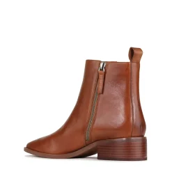 EOS Footwear Ankle Boots><noscript><img width=