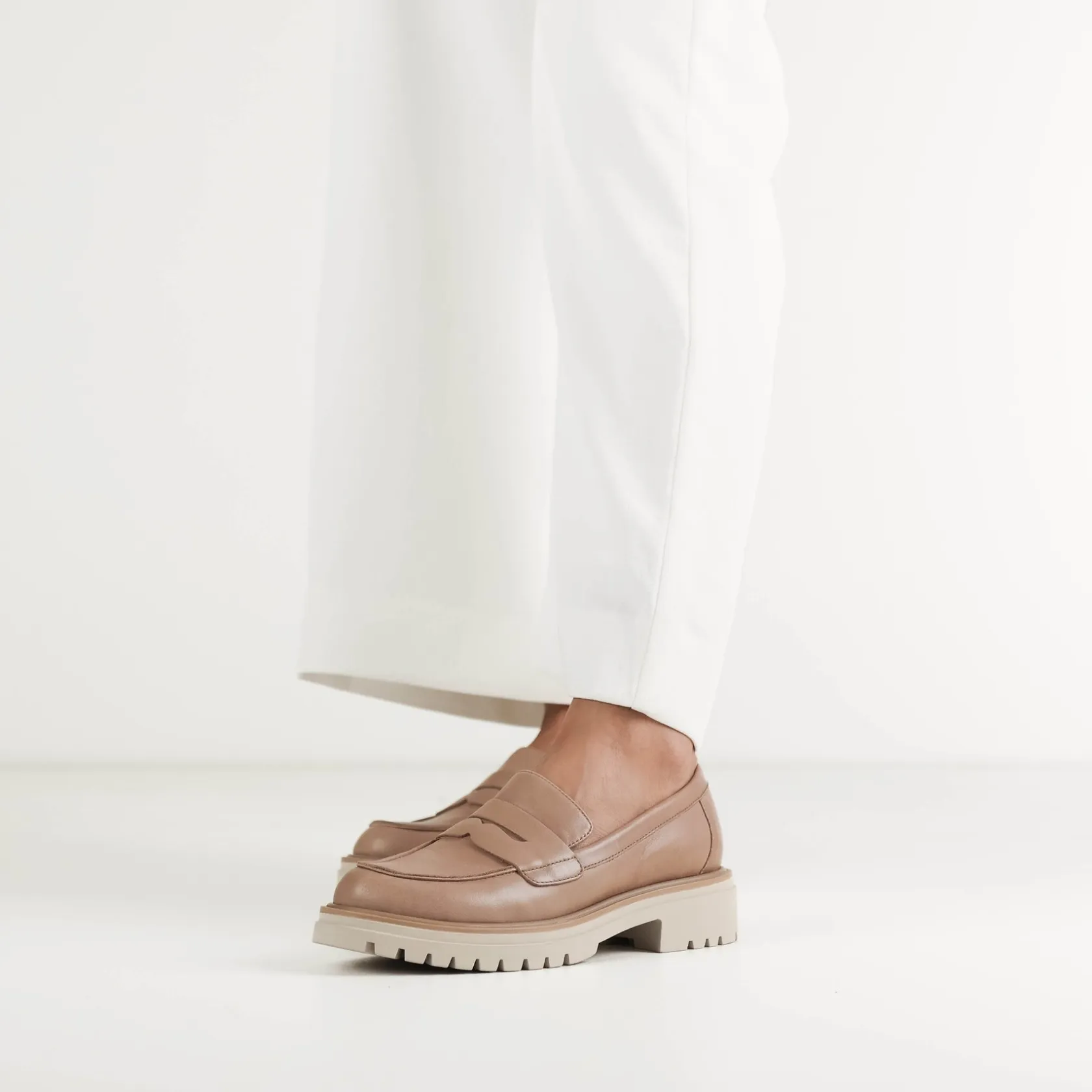 EOS Footwear Loafer Heels>ANITA HEEL LOAFERS LEATHER