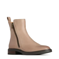 EOS Footwear Ankle Boots><noscript><img width=