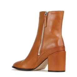 EOS Footwear Ankle Boots><noscript><img width=