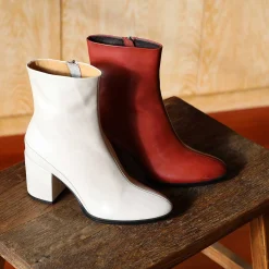 EOS Footwear Ankle Boots><noscript><img width=
