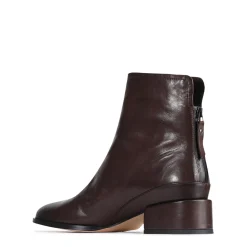 EOS Footwear Ankle Boots><noscript><img width=