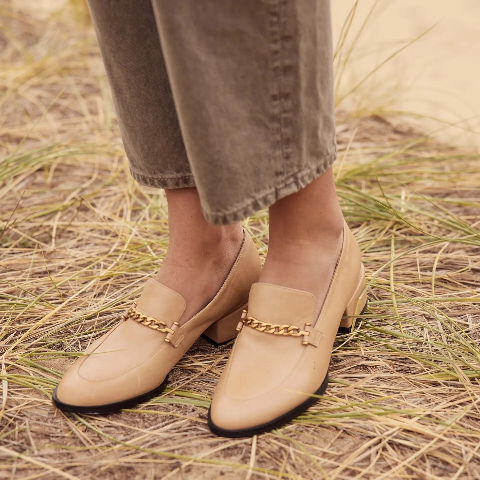 EOS Footwear Loafer Heels>CASTELLA