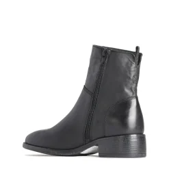 EOS Footwear Ankle Boots><noscript><img width=
