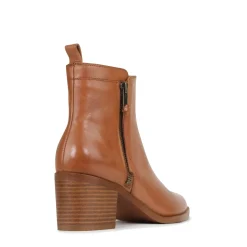 EOS Footwear Ankle Boots><noscript><img width=