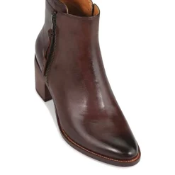 EOS Footwear Ankle Boots><noscript><img width=