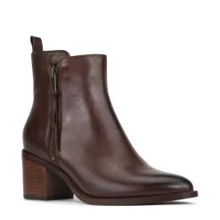 EOS Footwear Ankle Boots><noscript><img width=
