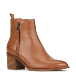 EOS Footwear Ankle Boots><noscript><img width=