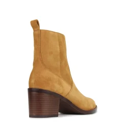 EOS Footwear Ankle Boots><noscript><img width=