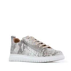 EOS Footwear Flat Sneakers><noscript><img width=