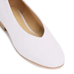 EOS Footwear Ballet Flats & Loafer><noscript><img width=
