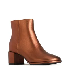 EOS Footwear Ankle Boots><noscript><img width=