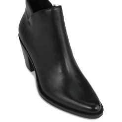EOS Footwear Ankle Boots><noscript><img width=