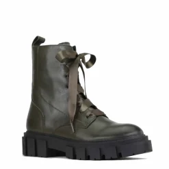 EOS Footwear Ankle Boots><noscript><img width=