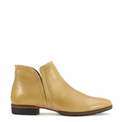 EOS Footwear Ankle Boots><noscript><img width=