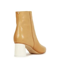 EOS Footwear Ankle Boots><noscript><img width=