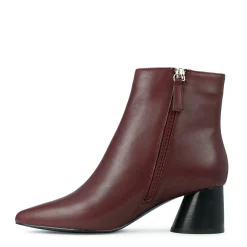 EOS Footwear Ankle Boots><noscript><img width=
