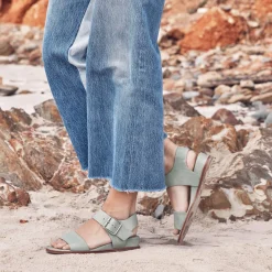 EOS Footwear Sandals>HIGHT