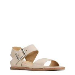 EOS Footwear Sandals><noscript><img width=