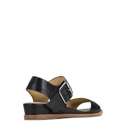 EOS Footwear Sandals><noscript><img width=