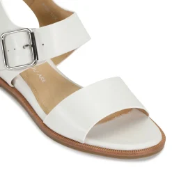 EOS Footwear Sandals><noscript><img width=