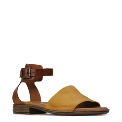EOS Footwear Sandals><noscript><img width=