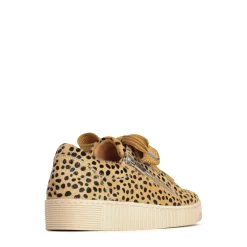 EOS Footwear Flat Sneakers><noscript><img width=