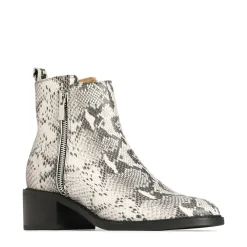 EOS Footwear Ankle Boots><noscript><img width=