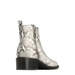EOS Footwear Ankle Boots><noscript><img width=
