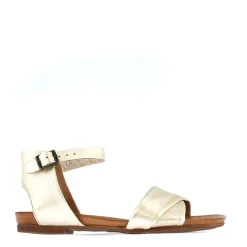 EOS Footwear Sandals><noscript><img width=