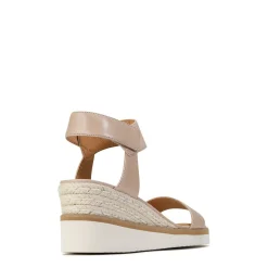 EOS Footwear Wedges & Espadrilles><noscript><img width=