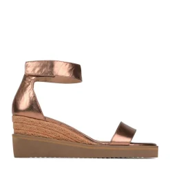 EOS Footwear Wedges & Espadrilles><noscript><img width=