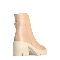 EOS Footwear Ankle Boots><noscript><img width=