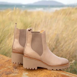 EOS Footwear Ankle Boots>PANNA