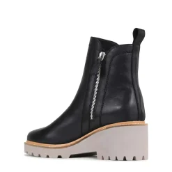 EOS Footwear Ankle Boots><noscript><img width=