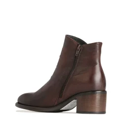EOS Footwear Ankle Boots><noscript><img width=