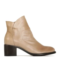 EOS Footwear Ankle Boots><noscript><img width=