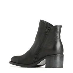 EOS Footwear Ankle Boots><noscript><img width=