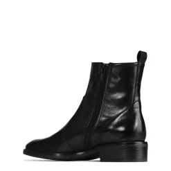 EOS Footwear Ankle Boots><noscript><img width=