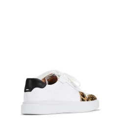 EOS Footwear Flat Sneakers><noscript><img width=