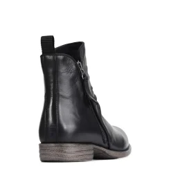EOS Footwear Ankle Boots><noscript><img width=