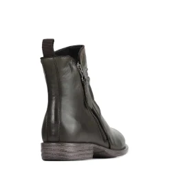 EOS Footwear Ankle Boots><noscript><img width=