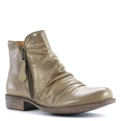 EOS Footwear Ankle Boots><noscript><img width=