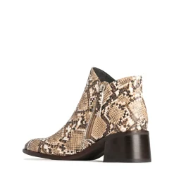 EOS Footwear Ankle Boots><noscript><img width=