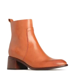 EOS Footwear Ankle Boots><noscript><img width=
