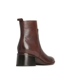 EOS Footwear Ankle Boots><noscript><img width=